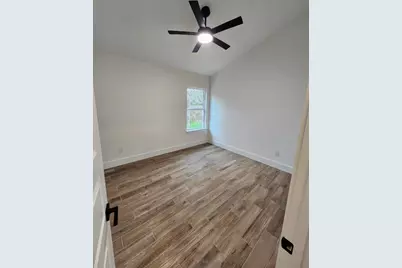 113 Mokulua Lane, Bastrop, TX 78602 - Photo 25