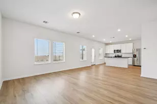 136 Honey Bee Rd, Jarrell, TX 76537 - Photo 9