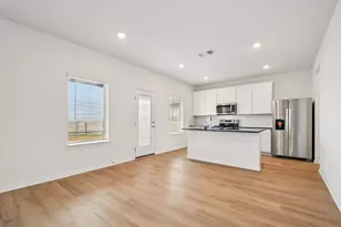 136 Honey Bee Rd, Jarrell, TX 76537 - Photo 11