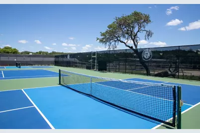 110 Live Oak Lane, Kerrville, TX 78028 - Photo 33