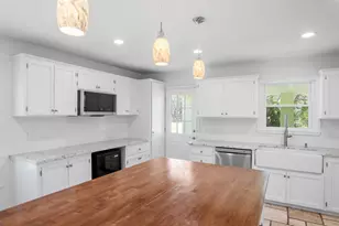 110 Live Oak Ln, Kerrville, TX 78028 - Photo 9