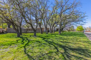 208 Highland Oaks Dr, Harker Heights, TX 76548 - Photo 33