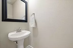 1913 Teagle Dr, Austin, TX 78741 - Photo 15