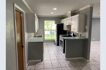 3209 Carol Ann Drive, Austin, TX 78723 - Photo 7