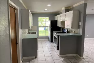 3209 Carol Ann Dr, Austin, TX 78723 - Photo 7