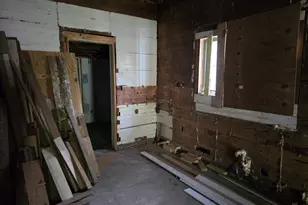 901 W 5th St, Taylor, TX 76574 - Photo 15