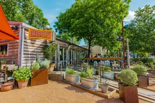 211 Lessin Ln, Austin, TX 78704 - Photo 15