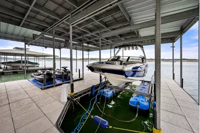 912 Watercliffe, Lago Vista, TX 78645 - Photo 37