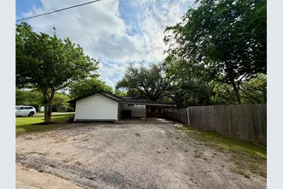 1709 Cecelia Street, Taylor, TX 76574 - Photo 37