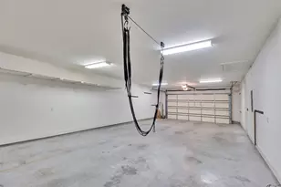 13601 Montview Dr, Austin, TX 78732 - Photo 31