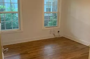 1913 W 38th St, Austin, TX 78731 - Photo 7