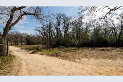 4066 County Road 448, Thorndale, TX 76577 - Photo 31