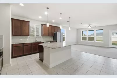 148 Isabella Way, Liberty Hill, TX 78642 - Photo 5