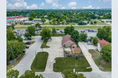 101 N Anthony Street, Hutto, TX 78634 - Photo 13