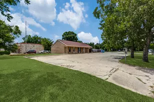 101 N Anthony St, Hutto, TX 78634 - Photo 5