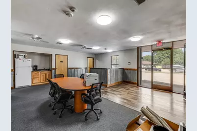 101 N Anthony Street, Hutto, TX 78634 - Photo 5