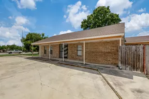 101 N Anthony St, Hutto, TX 78634 - Photo 3