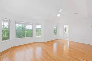 304 River Down Rd, Georgetown, TX 78628 - Photo 5