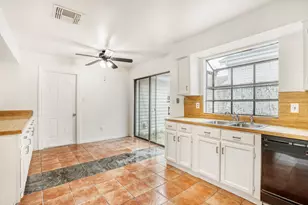 13426 Carruth Ln, Houston, TX 77083 - Photo 11