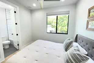 2009 Canterbury St, Austin, TX 78702 - Photo 13