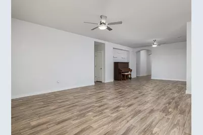 6856 Catania Loop, Round Rock, TX 78665 - Photo 9