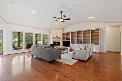 420 Los Escondidos, Marble Falls, TX 78654 - Photo 15