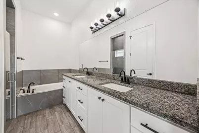 136 Greg Lane, Jarrell, TX 76537 - Photo 7