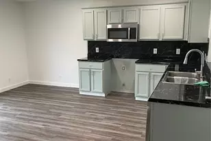 304 Will Ln, Hutto, TX 78634 - Photo 3