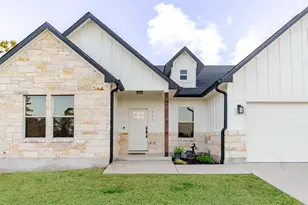 111 Tree Top Ln, Smithville, TX 78957 - Photo 5