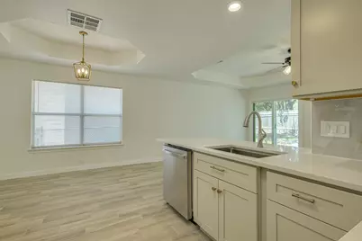 18631 Champions Circle, Lago Vista, TX 78645 - Photo 15