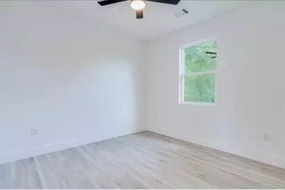 1215 Howard Street, Taylor, TX 76574 - Photo 31