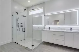 1215 Howard St, Taylor, TX 76574 - Photo 15