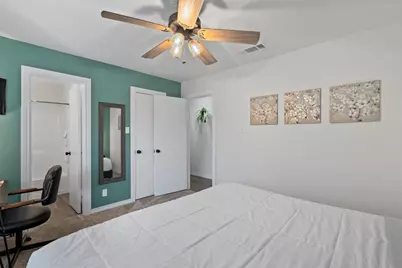 405 E Logan Street, Round Rock, TX 78664 - Photo 17