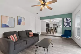 405 E Logan St, Round Rock, TX 78664 - Photo 13