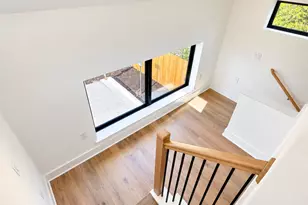 605 E 55th St, Austin, TX 78751 - Photo 5