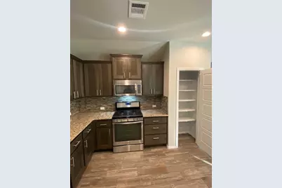 109 Palestine Cove, Hutto, TX 78634 - Photo 5