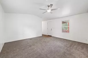 301 Porter Rd, Bastrop, TX 78602 - Photo 15