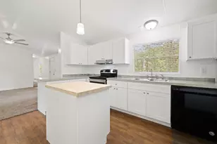 301 Porter Rd, Bastrop, TX 78602 - Photo 5