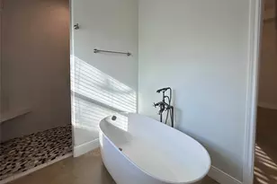 124 Pine Path, Bastrop, TX 78602 - Photo 11