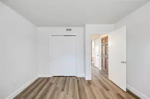 6910 Hart Ln, Austin, TX 78731 - Photo 9