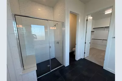 109 Statue Drive, Liberty Hill, TX 78642 - Photo 17