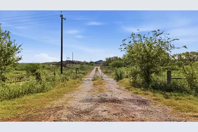 1892 State Highway 304, Gonzales, TX 78629 - Photo 7