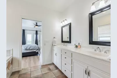 22401 Briarview Drive, Spicewood, TX 78669 - Photo 23