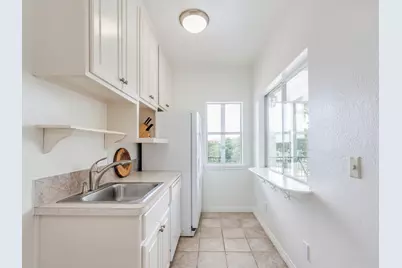 22401 Briarview Drive, Briarcliff, TX 78669 - Photo 31