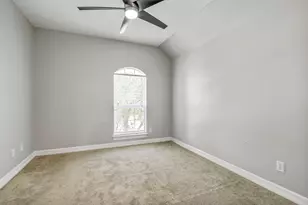 140 Fairwood Dr, Georgetown, TX 78628 - Photo 23