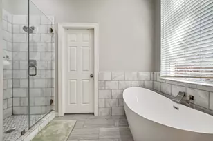 140 Fairwood Dr, Georgetown, TX 78628 - Photo 15