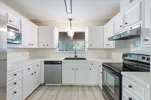 109 White Sands Dr, Lakeway, TX 78734 - Photo 11