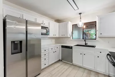 109 White Sands Drive, Lakeway, TX 78734 - Photo 13