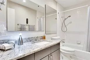 40 N Interstate 35 Hwy, Austin, TX 78701 - Photo 21