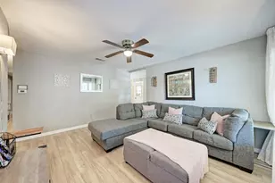 6810 Langston Dr, Austin, TX 78723 - Photo 11